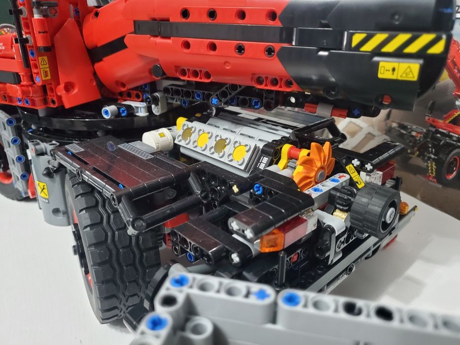 Lego Technic 42082 Dźwig Czerwony