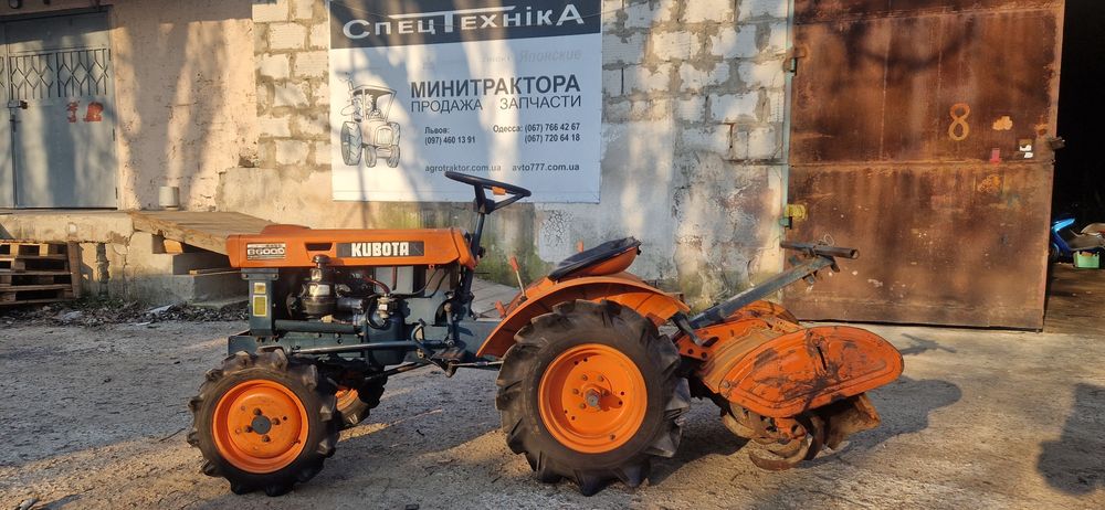 KUBOTA  В 6000 тракто