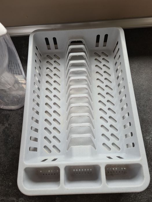 Brita czajnik filtrujący i suszarka na naczynia