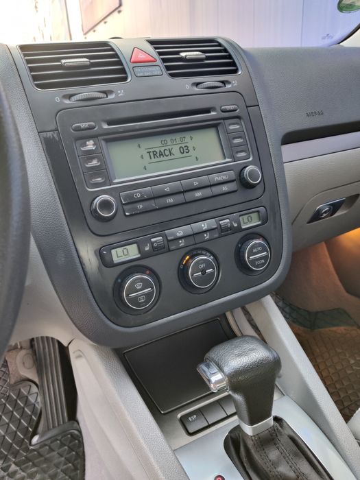 VW Golf 5  1.6MPI automatic