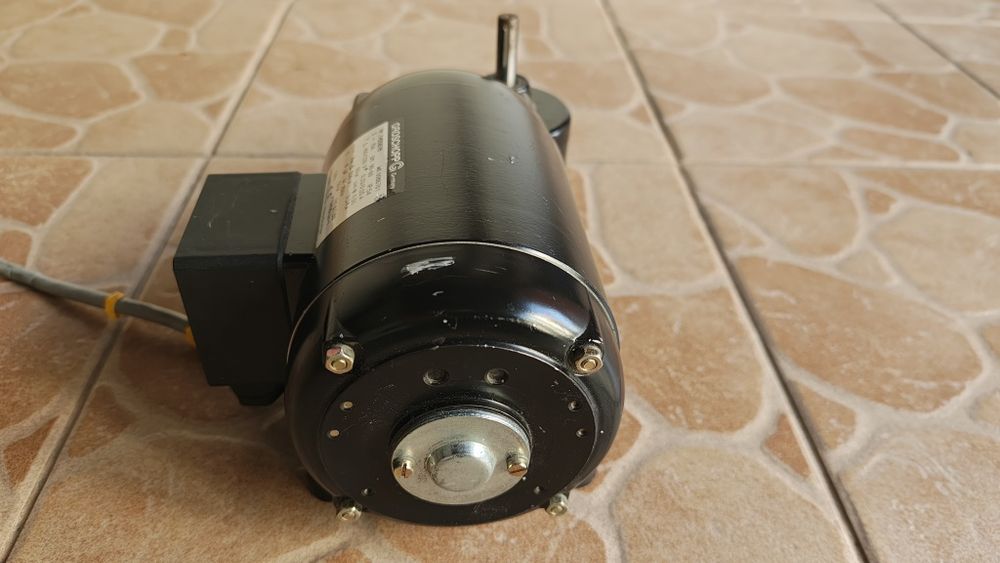 Silnik elektryczny Groschopp DM 90-60 65W 400/230V 1400 obr./min