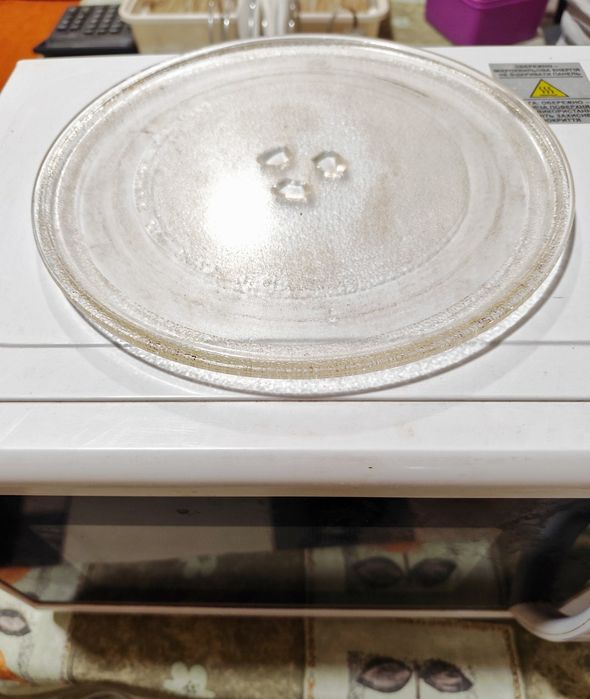 Микроволновка на запчасти Delfa