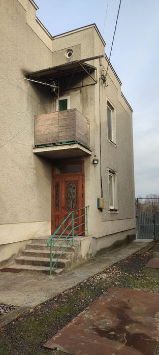 Продається добротний будинок в мкр. " Доманинці"