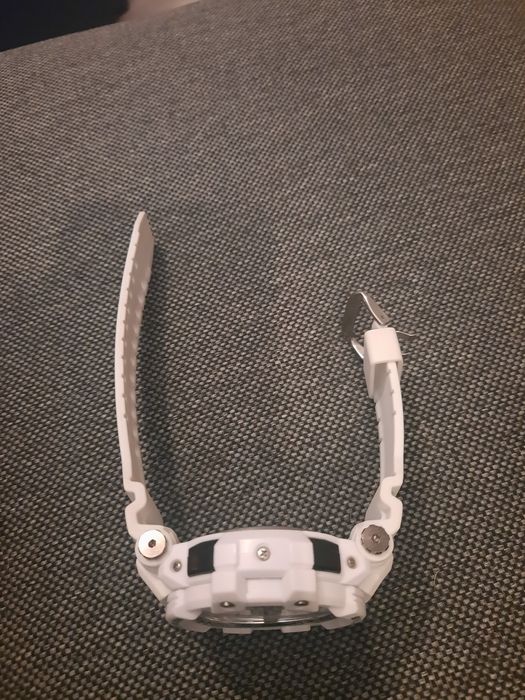 Zegarek biały smael nowy