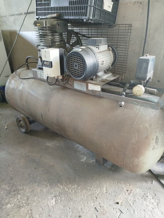 Compressor Trifásico