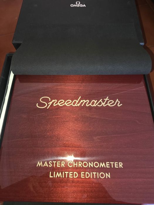 Omega Speedmaster n°20/57 nível mundial