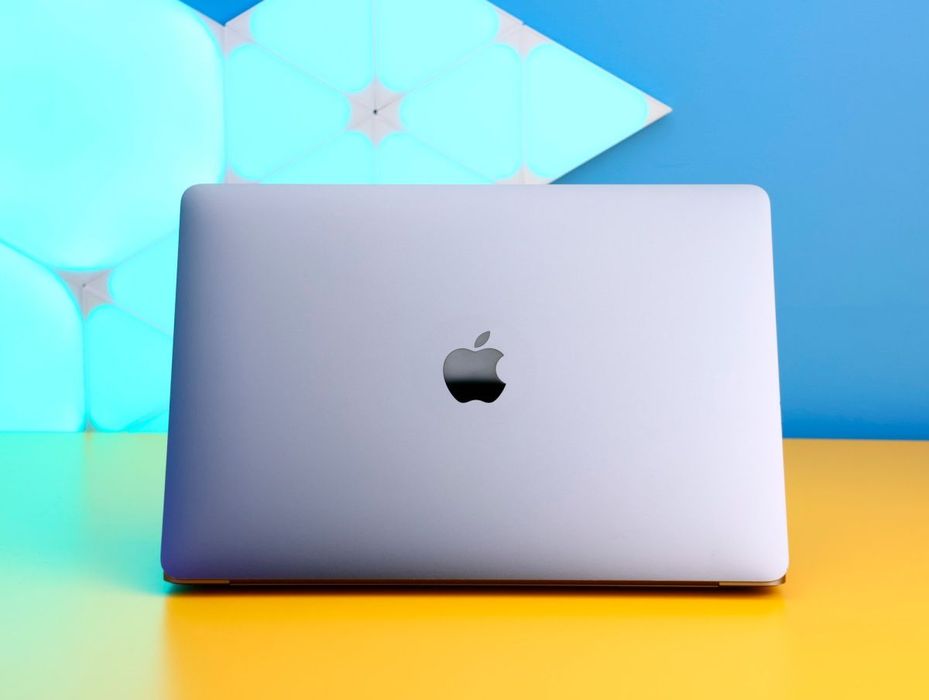 Ноутбук Apple MacBook Air 13" 8/128GB (171139) Б/У З ГАРАНТІЄЮ