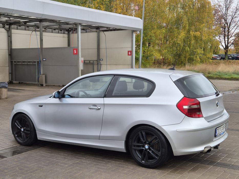 BMW e87 120d 220KM 2010r