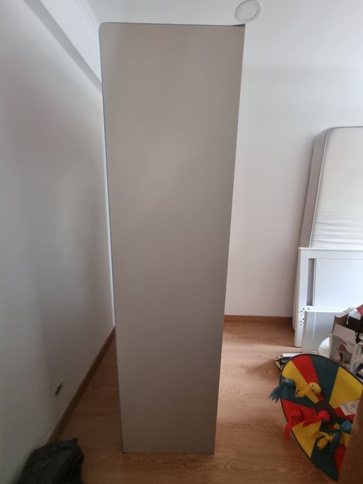 Roupeiro para quarto de criança
