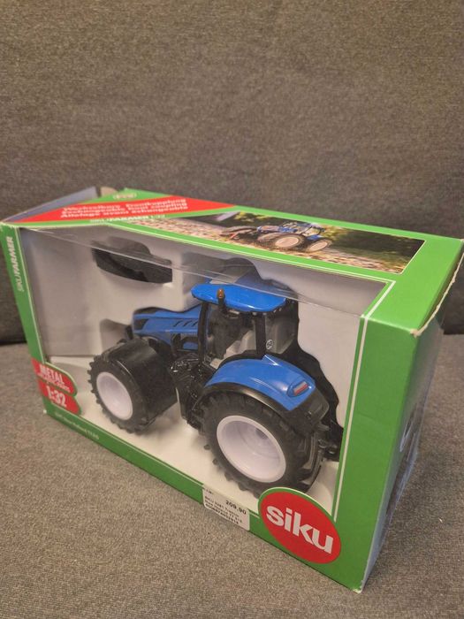 S3291 Siku Farmer - Traktor New Holland T7.315 HD