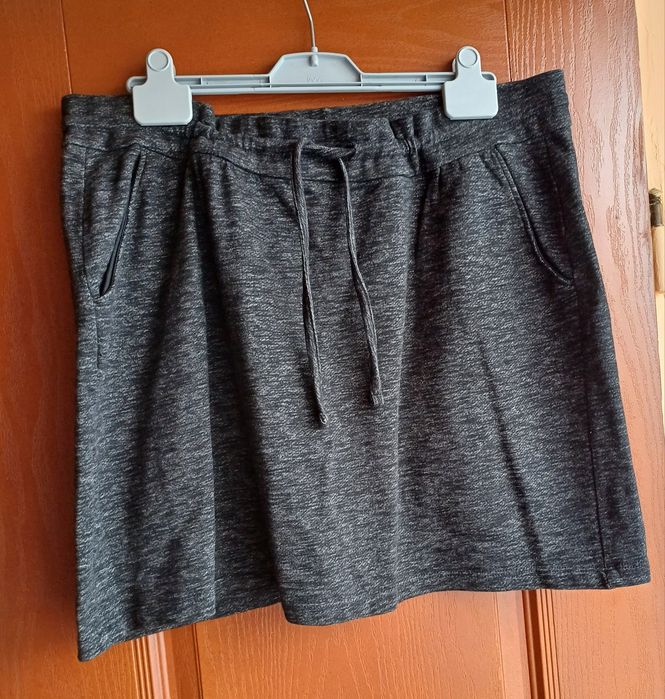 Spódniczka damska rozmiar L