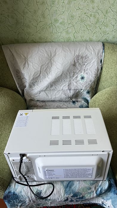 Микровалновая печ CANDY