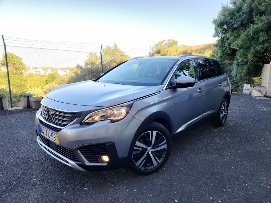 Peugeot 5008 1.6 HDI Auto Nacional  179 MIL KMS