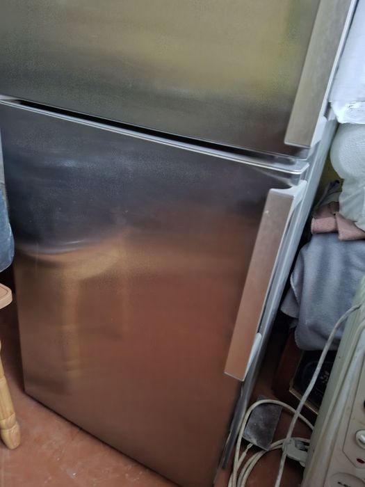 Продам холодильник Bauknecht