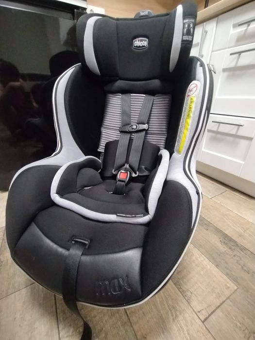 Автокрісло chicco next fit zip max air від 0 до 6-7 років