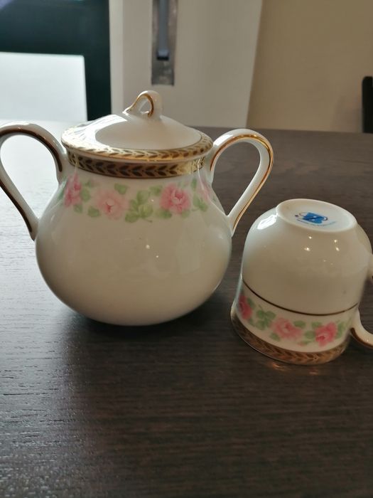Batalha Porcelain Coffee Set64862557191425122