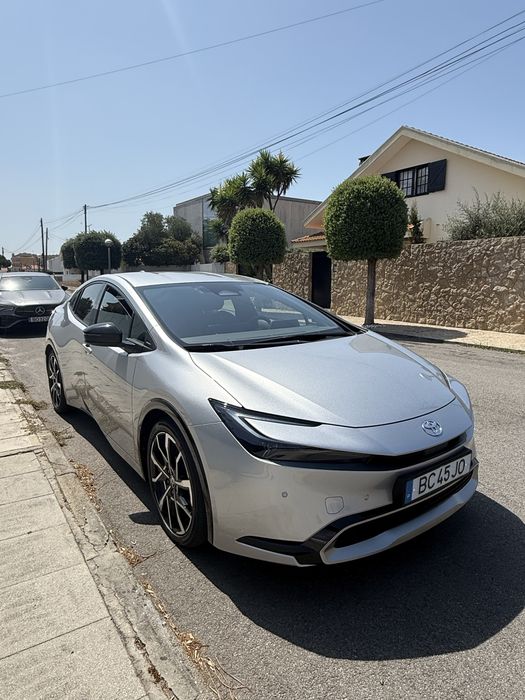 Toyota Prius PHEV