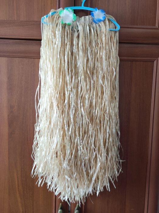 Одяг та прикраси для Гавайської вечірки