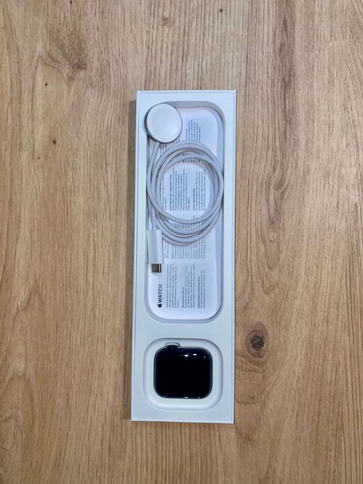 Apple Watch SE 3 40mm Midnight Aluminum GPS