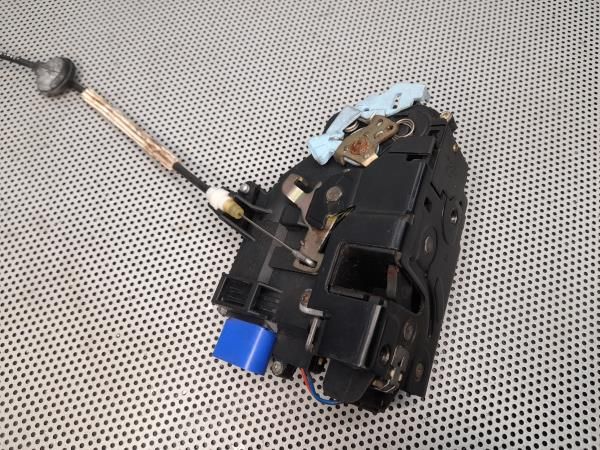 Fechadura / fecho porta frente direito VOLKSWAGEN Touareg (7L)