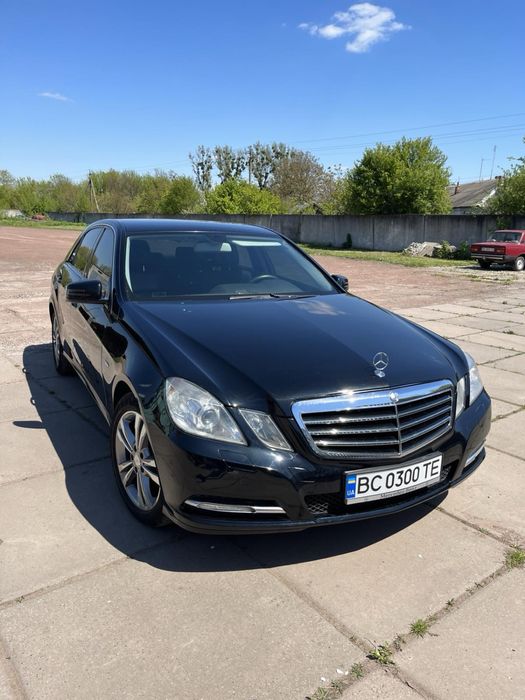 Mercedes Benz w212 2011рік