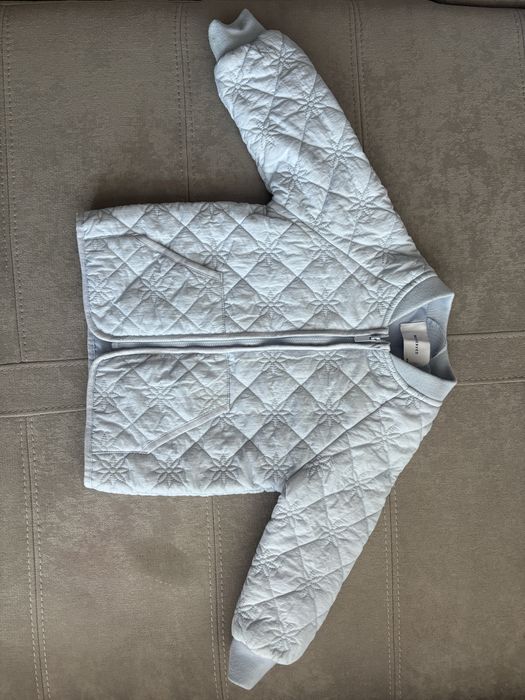 Легенька куртка для дівчинки reserved