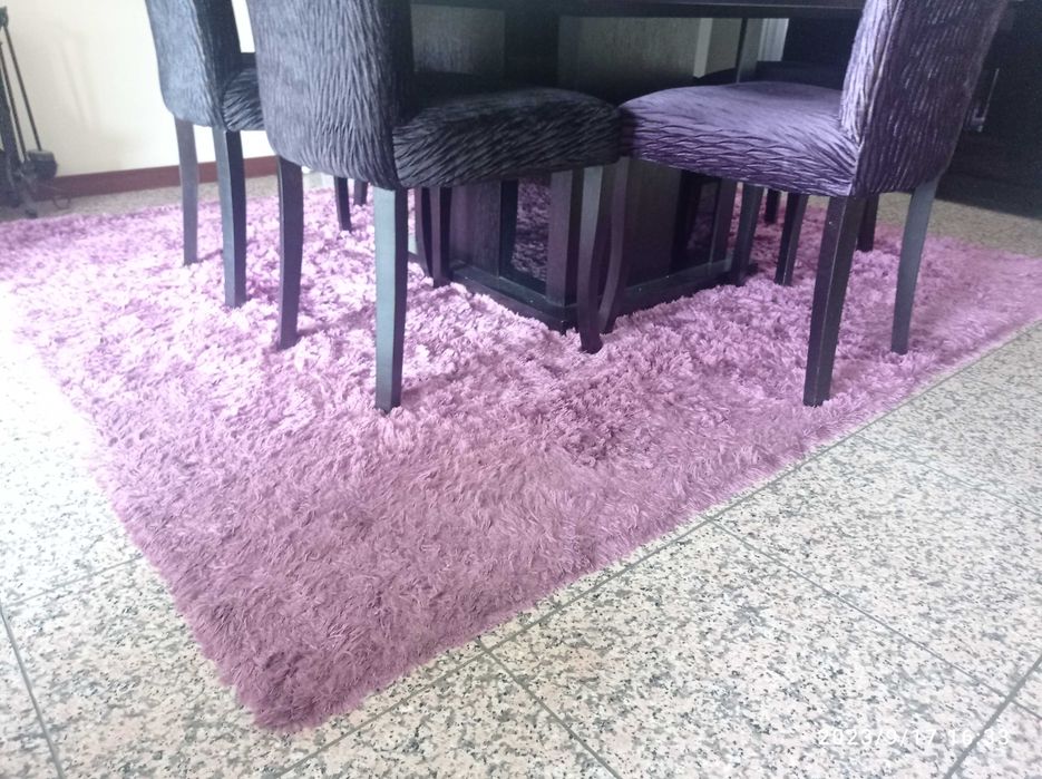 2 Carpetes= 1 de 2X2,40m + 1 de 1X1,17m, ótimo estado.