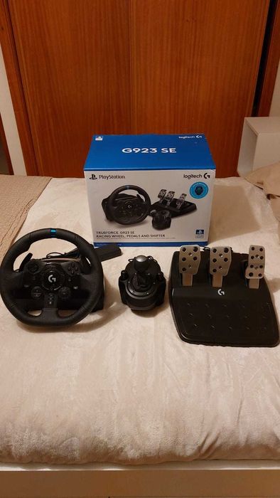 Volante Logitech G923  com shifter