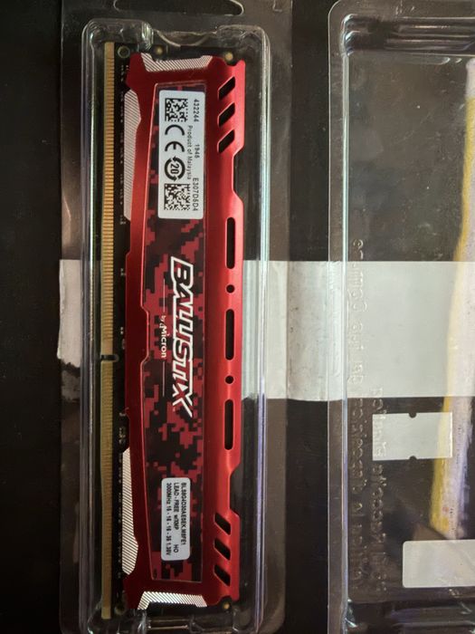 Оперативна памʼять 8GB DDR4 3000MHz Crucial Ballistix Sport