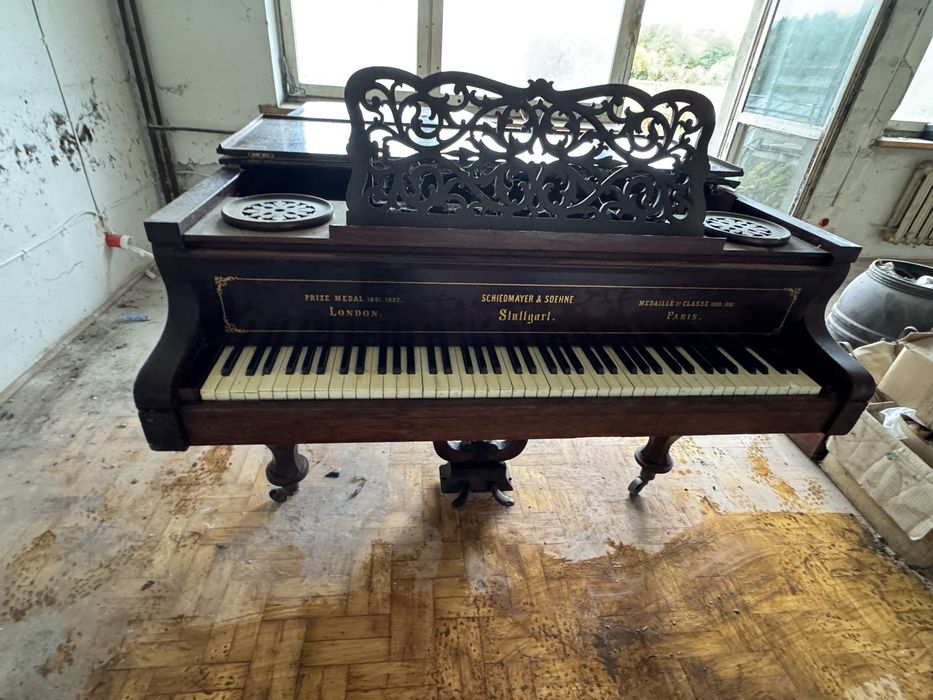 Fortepian Schiedmayer & Soehne Stuttgart do remontu