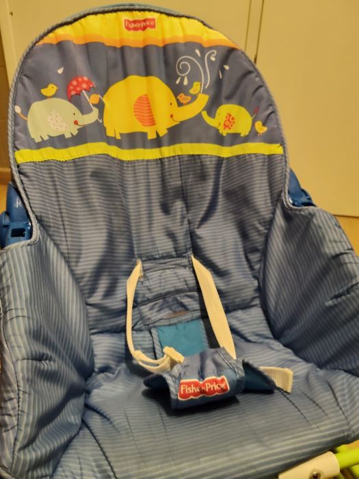 Cadeira de bebé com música