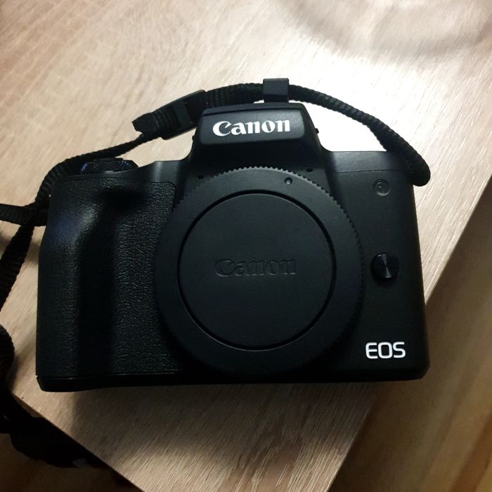 Sprzedam nowy aparat canon eos