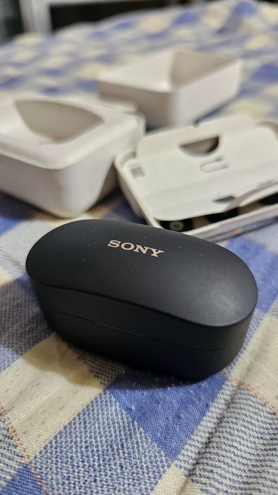 Vendo auriculares Sony WF 1000XM4