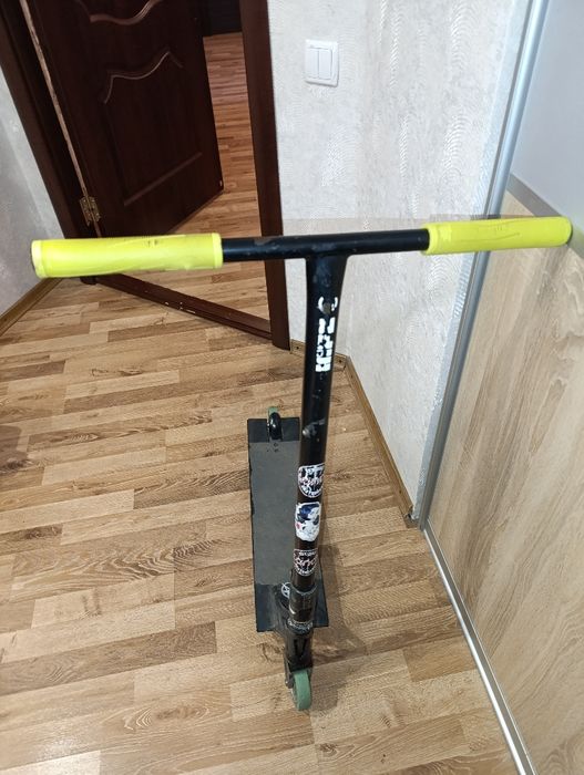 Продам трюковой самокат