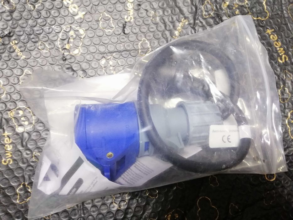 коннектор адаптер с 32А силовой на 16А на обычную розетку