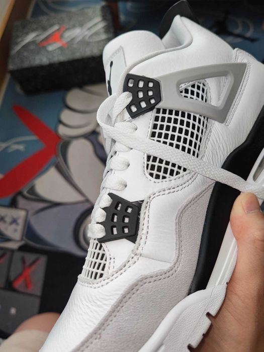 Jordan_4_Retro_R. 38