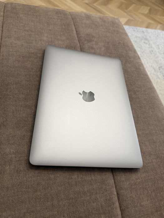 MacBook Pro 2017 13 i5 2.3/ 8GB /256 GB / 92% АКБ