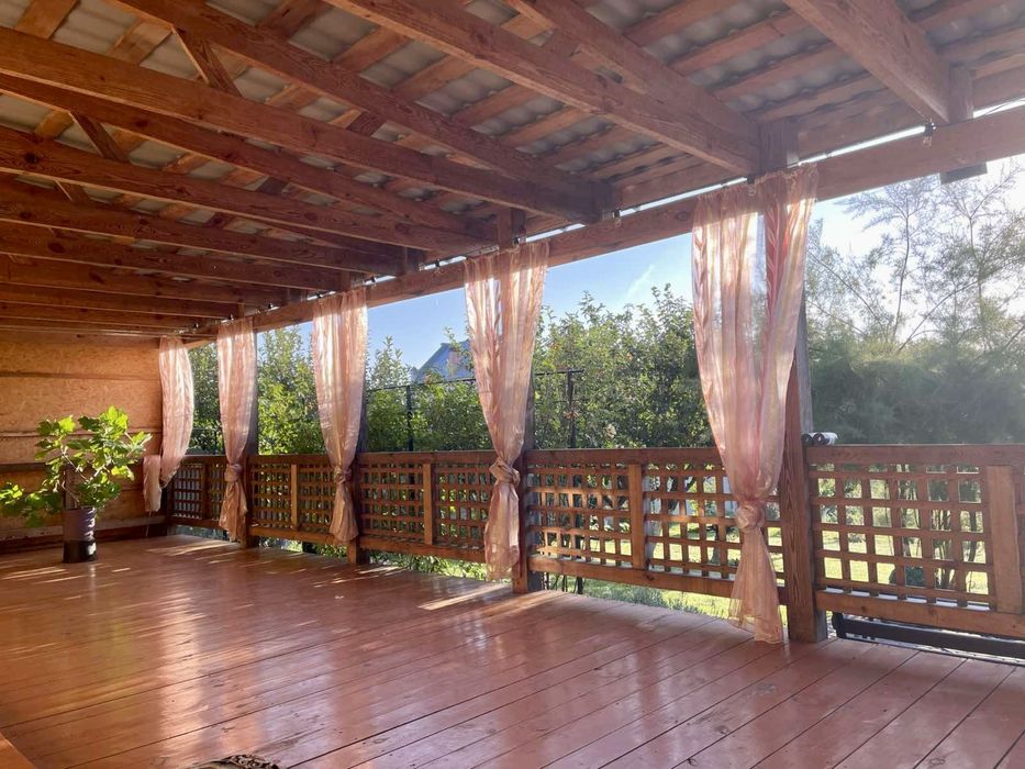 Продаж будинку з терасою, держпрограми - так!