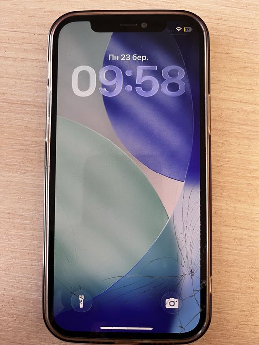 Продам айфон 12 Робочий