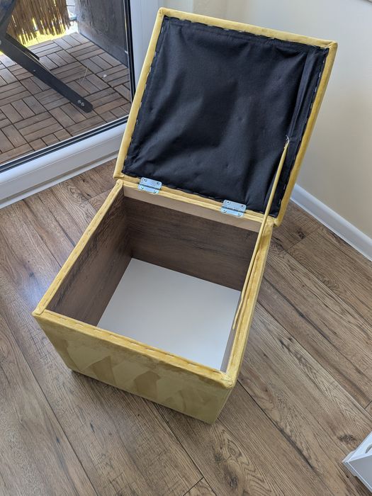 Pufa schowek używana musztardowy