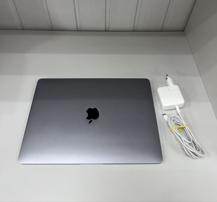 MacBook Air M1 2020