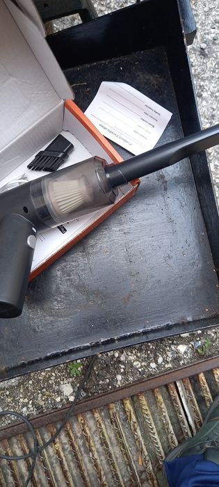 Mini-aspirador auto recarregável