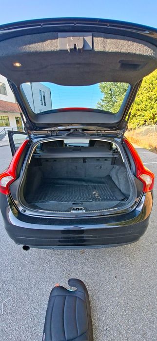 Volvo V60 D2 2014