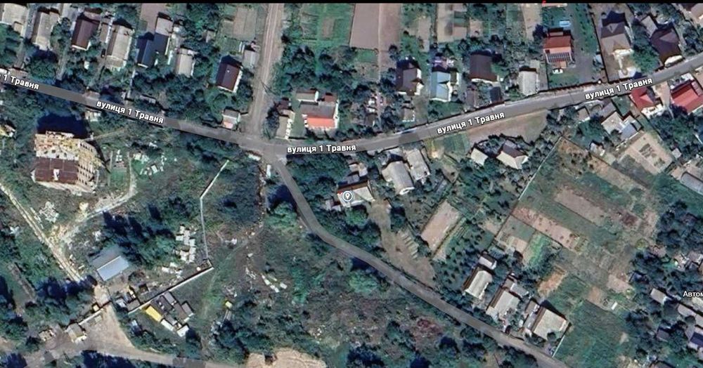 Двоповерховий будинок (половина) Нові Петрівці