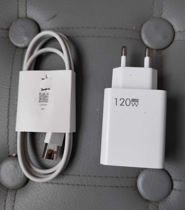 Ładowarka 120W z kablem USB/USB-C  nowa -  do negocjacji