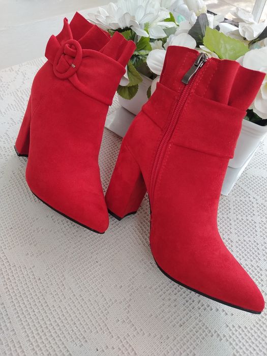 Botas / botins vermelhos originais e elegantes - Kamosa - Tamanho 37