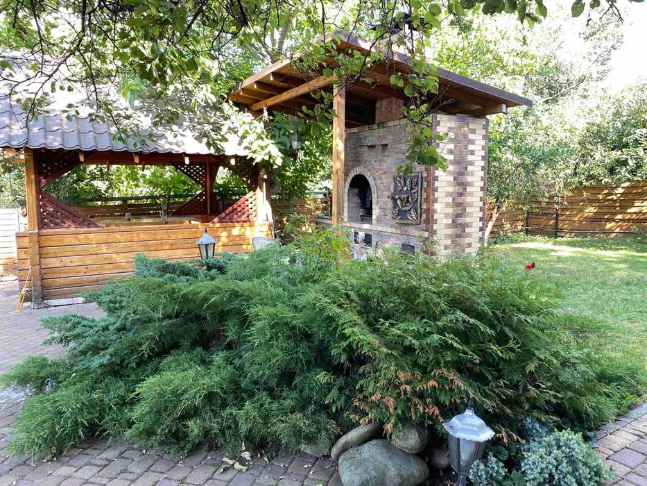 Терміновий продаж! 2-поверховий зруб в місті Остер