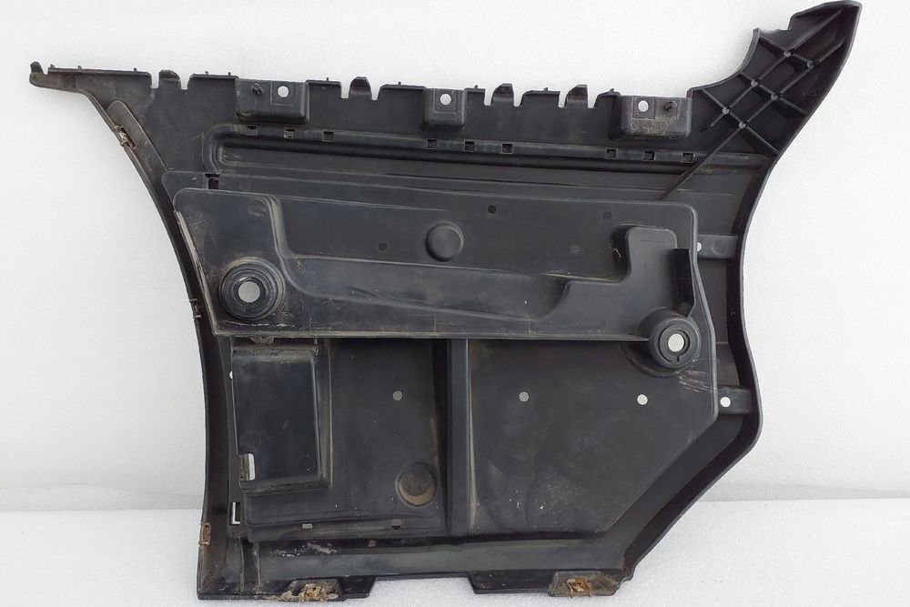 Guia de pára-choques trás direita BMW 3 Coupé (E92)