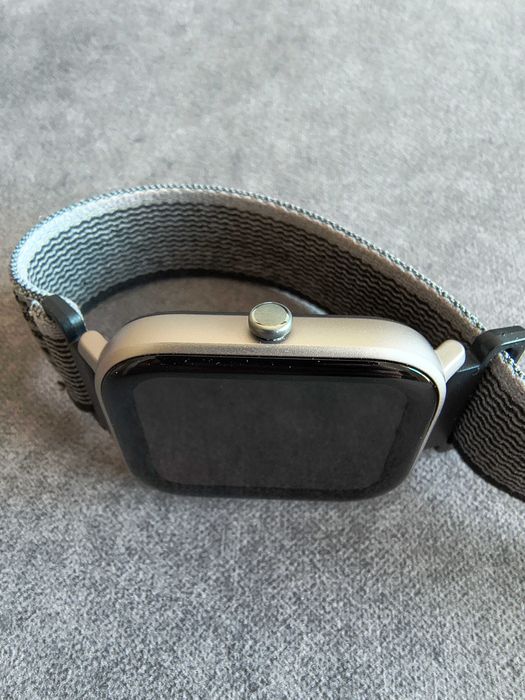Smartwatch Amazfit GTS w idealnym stanie