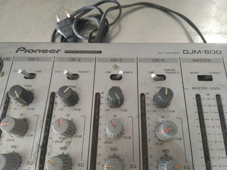 Equipamentos de audio e outros